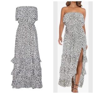 *Sz XL*   NWT Flowy bohemian maxi dress with slit. Perfect for a hot summer day!